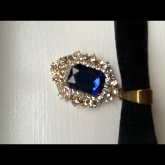 Necklace - Picture 3 of 3